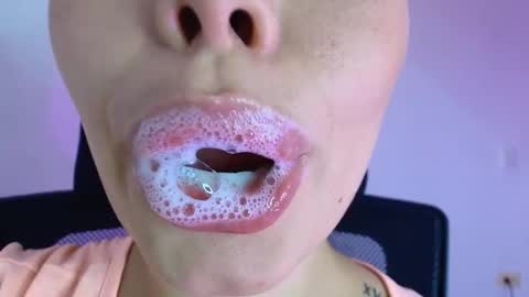 Lisbet online show from November 21, 2025, 10:41 pm