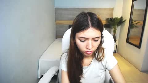 Liseth Fox online show from December 16, 2024, 12:49 pm