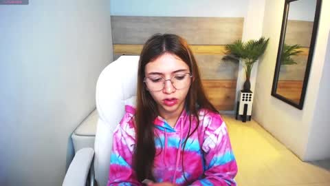 Liseth Fox online show from March 1, 2025, 11:39 am