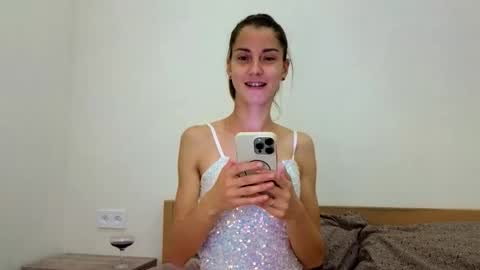 Kris Maks online show from October 11, 2025, 5:22 pm