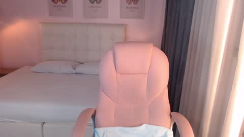 Andrea online show from December 18, 2024, 5:10 pm