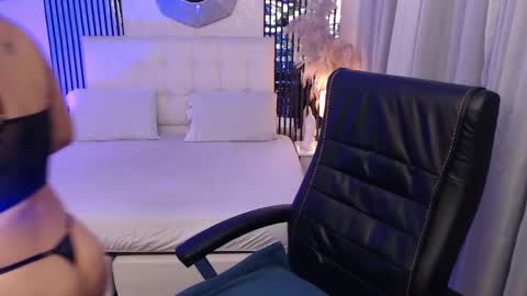 Andrea online show from May 26, 2026, 3:57 am