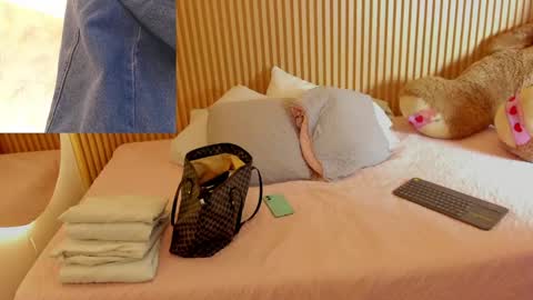 Liss online show from April 12, 2026, 1:27 pm