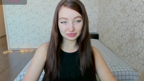 Snapshot of lissa_cristal_ chatting on June 1, 2026, 6:48 am lissa_cristal_ online show from June 1, 2026, 6:48 am