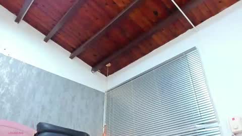 L I S S A  online show from December 4, 2025, 4:00 am