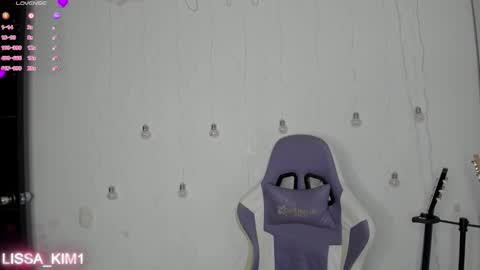 Lissa Kim  online show from January 10, 2026, 11:12 am