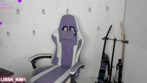 Lissa Kim  online show from January 19, 2026, 11:25 am