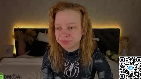 Lissa online show from April 19, 2026, 1:27 am