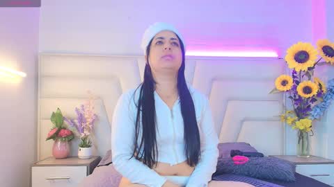 Lissa whitte online show from December 22, 2025, 1:19 pm