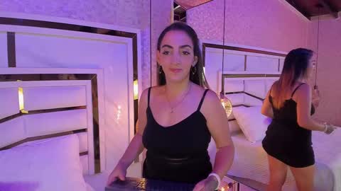 lisse_palmerr online show from January 31, 2025, 7:51 pm