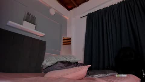 Lissy online show from February 20, 2025, 1:36 am