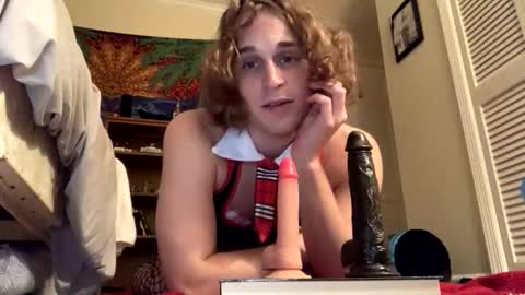 Peaches online show from October 13, 2025, 5:51 am