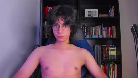 Literateboy online show from November 2, 2025, 1:08 am