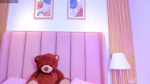 Snapshot of litlle_chanel chatting on September 20, 2025, 11:44 am  Channel  online show from September 20, 2025, 11:44 am