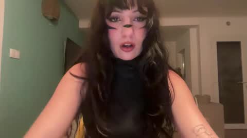 littlcatt online show from October 23, 2025, 8:51 pm