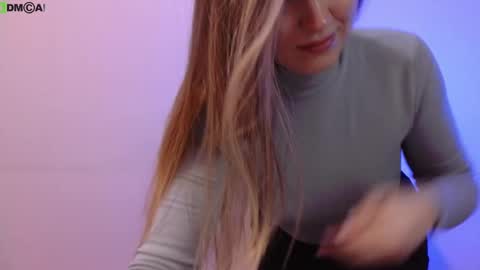 Snapshot of little___angell chatting on February 19, 2025, 3:27 pm Tina online show from February 19, 2025, 3:27 pm