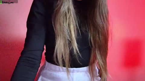 Snapshot of little___angell chatting on October 21, 2025, 5:57 pm Tina online show from October 21, 2025, 5:57 pm