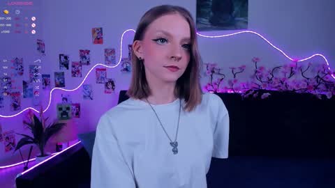 Bella online show from December 2, 2025, 7:14 am