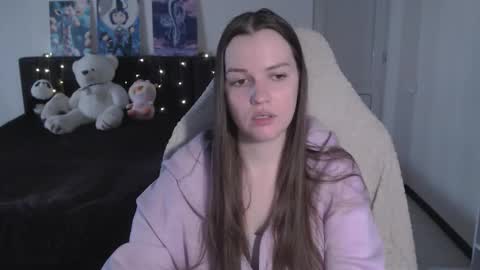 little__flowers online show from February 20, 2026, 10:05 am