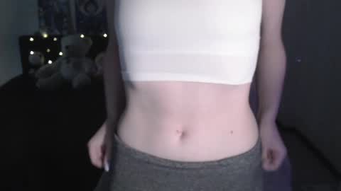 little__flowers online show from May 31, 2026, 9:16 am