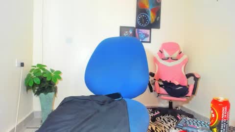 little_africa online show from February 28, 2025, 11:14 am