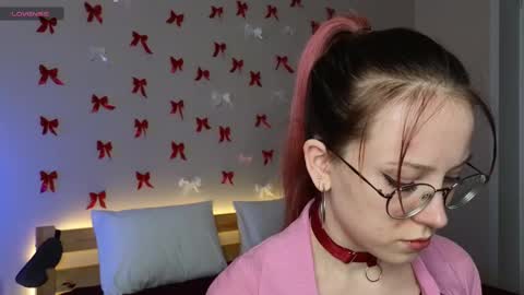 little_bliss online show from March 9, 2025, 5:00 am