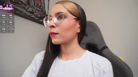 Help me reach 100 likes online show from November 13, 2025, 7:13 pm