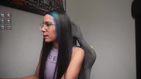 Help me reach 100 likes online show from February 15, 2026, 7:10 pm