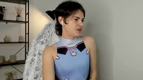 Snapshot of little_femb0y chatting on February 7, 2026, 11:14 am Daniel online show from February 7, 2026, 11:14 am