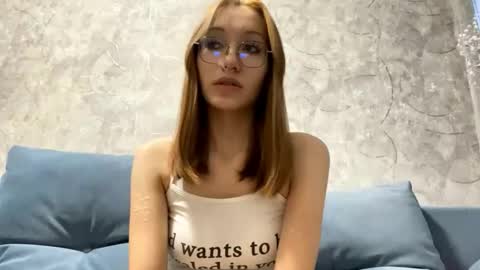 Viiola online show from January 10, 2026, 10:28 am