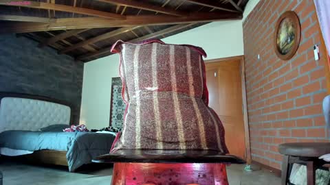 Izzi online show from January 10, 2025, 10:36 pm