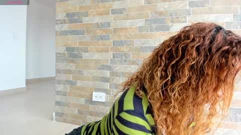 Izzi online show from February 4, 2025, 7:00 pm