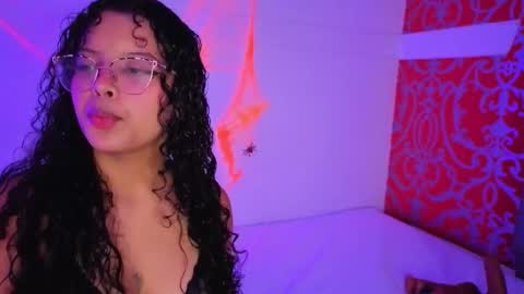 little_lilith_apple online show from October 26, 2025, 6:58 pm