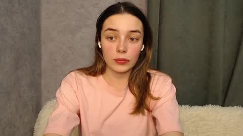 Snapshot of little_mia__ chatting on December 16, 2024, 8:37 pm Mia Im online every day 1530 PM in New York 2030 PM in London online show from December 16, 2024, 8:37 pm