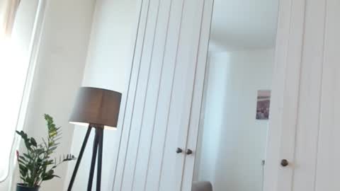 Snapshot of little_nicole_ chatting on September 14, 2025, 7:07 am Nicole online show from September 14, 2025, 7:07 am