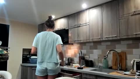 my Instagram  online show from October 25, 2025, 1:29 pm