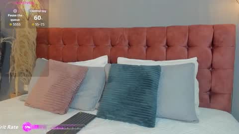 Tania online show from November 12, 2025, 12:16 pm