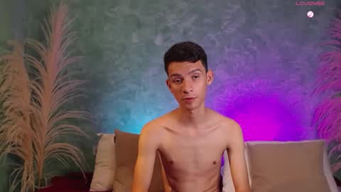 Snapshot of little_twiink chatting on March 11, 2025, 1:16 am Juan Ferrer online show from March 11, 2025, 1:16 am