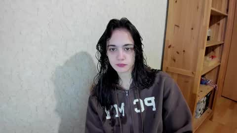 littleashleyy online show from November 23, 2025, 11:21 am