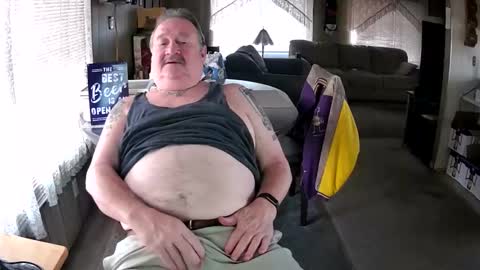 Littled83057 online show from October 28, 2025, 7:05 pm