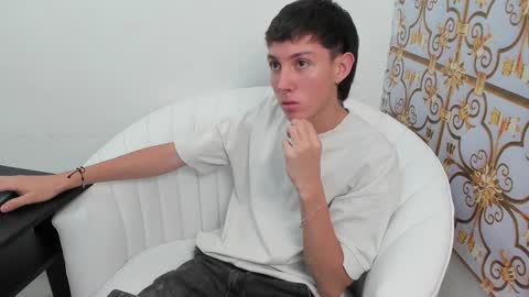 DANNY online show from November 13, 2025, 5:12 pm