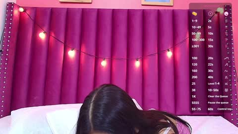 Emily  online show from January 31, 2025, 6:02 am