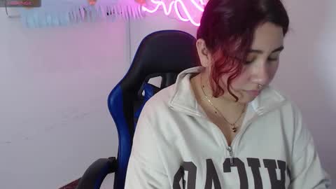 Angel  online show from November 11, 2025, 9:37 pm