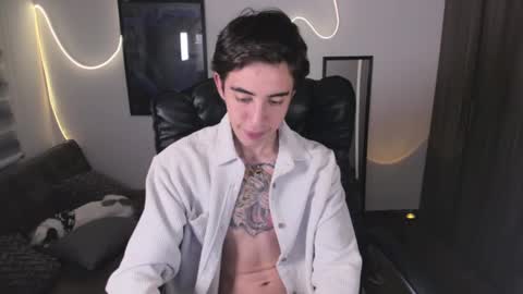 Snapshot of littleferxxo chatting on January 7, 2025, 7:20 am Ferxxo online show from January 7, 2025, 7:20 am