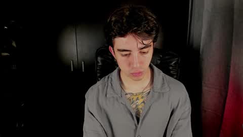 Snapshot of littleferxxo chatting on December 2, 2025, 4:57 pm Ferxxo online show from December 2, 2025, 4:57 pm