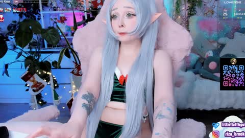 Snapshot of littleflufflepuff chatting on December 21, 2024, 12:09 am Riza Riri Puff  online show from December 21, 2024, 12:09 am
