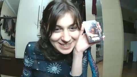 littlehappines online show from February 20, 2026, 9:15 pm