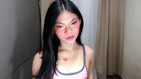 Snapshot of littlelace_ chatting on March 2, 2026, 9:38 am littlelace_ online show from March 2, 2026, 9:38 am