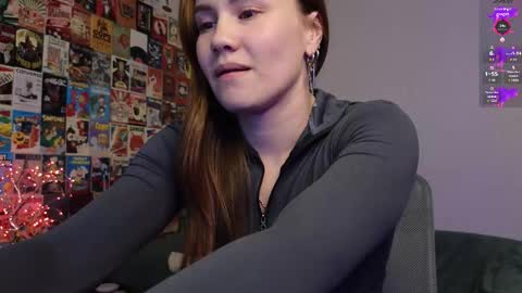 LillleLinn online show from December 17, 2025, 6:03 pm