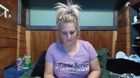 lisanixs online show from January 6, 2026, 8:45 pm